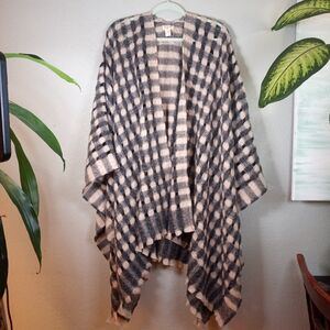World Market Grey Cream Basket Weave One Size Fits Most Bohemian Scarf Poncho